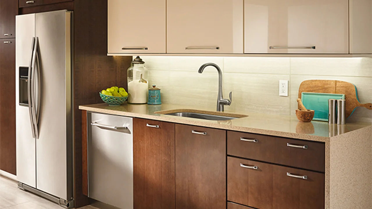 gfci-kitchen-modern-appliances